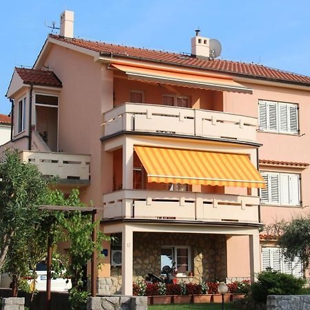 Apartman Ruza クルク エクステリア 写真