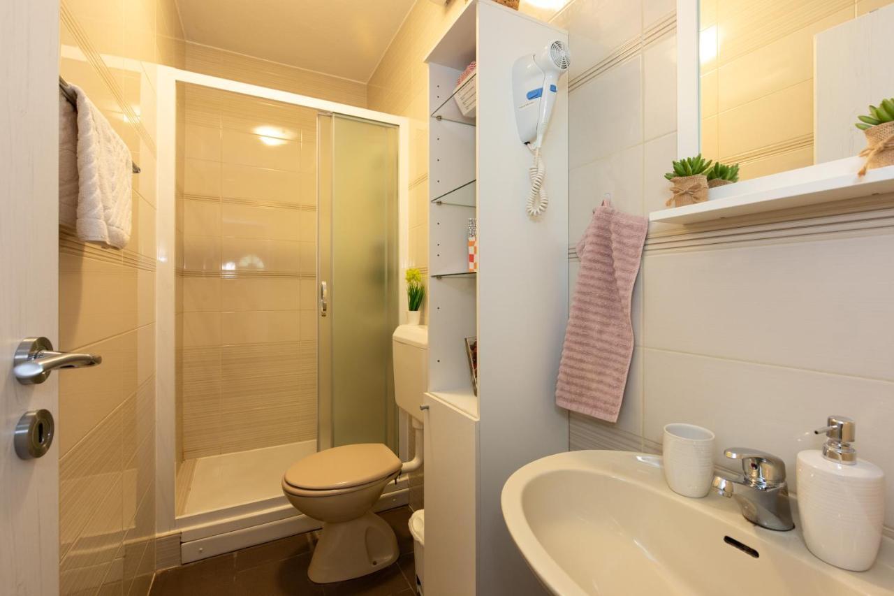 Apartman Ruza クルク エクステリア 写真