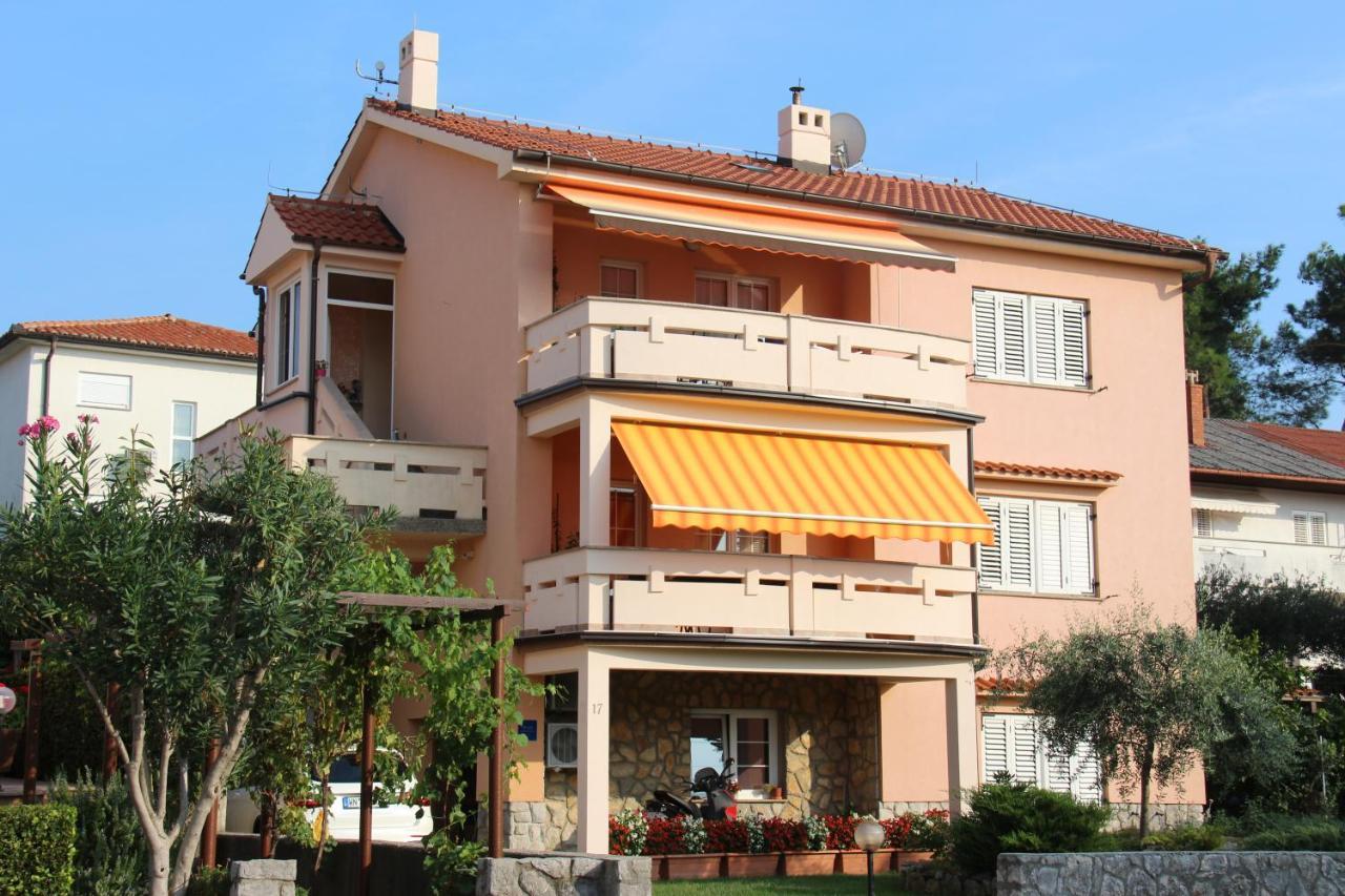 Apartman Ruza クルク エクステリア 写真
